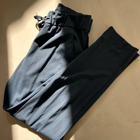 Lululemon On the Fly Pant - Picture 3 of 5